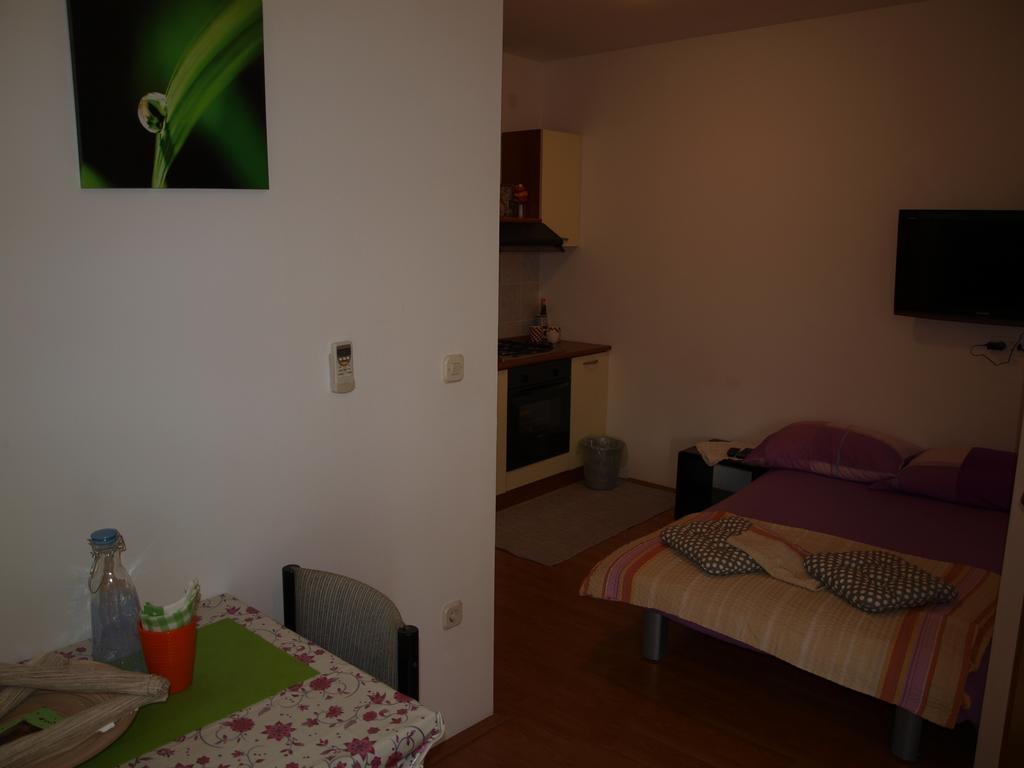 Apartment Luna プロチェ エクステリア 写真